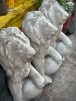 Lion statues