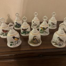Danbury Mint Songbirds Of America Bell Collection