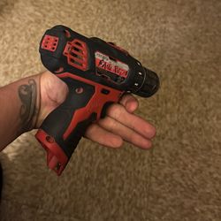 Milwaukee M12 Drill Driver, M12 Battery Included 