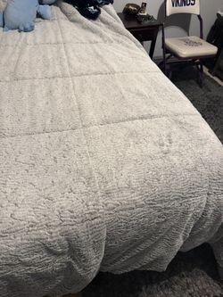 Queen Comforter