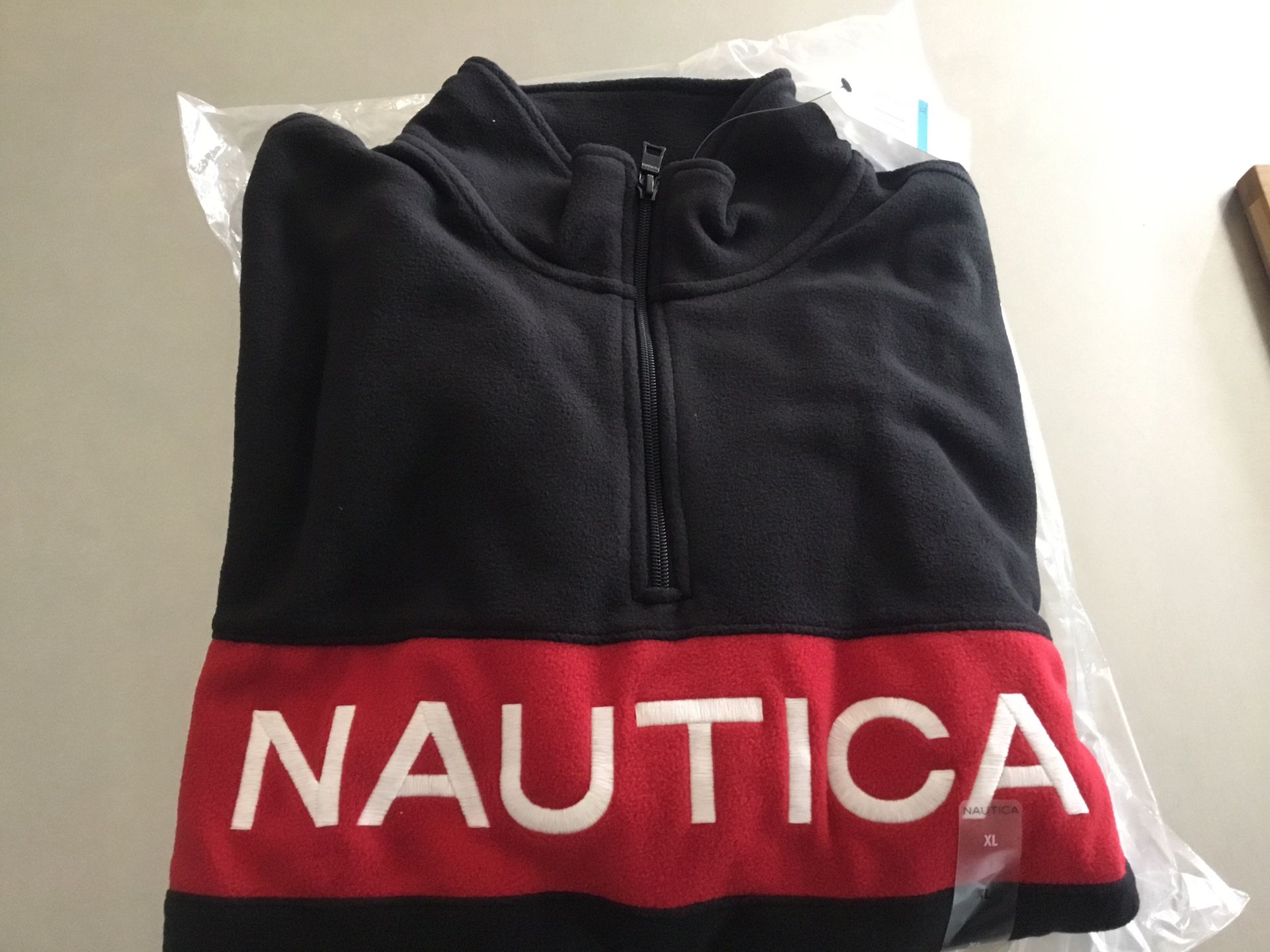 New Men’s Nautica Fleece size XL