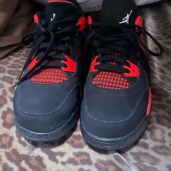 Jordan 4s Red Thunder's