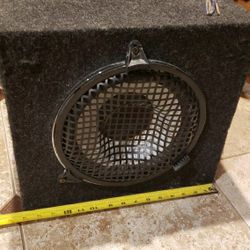 Car Blaupunkt Dual Coil Subwoofer With Ported Enclosure