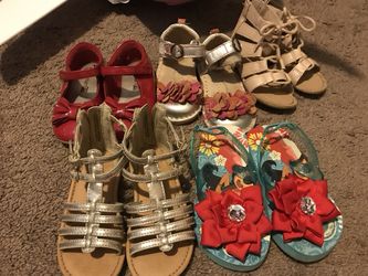 Size 7 toddler shoes 👠