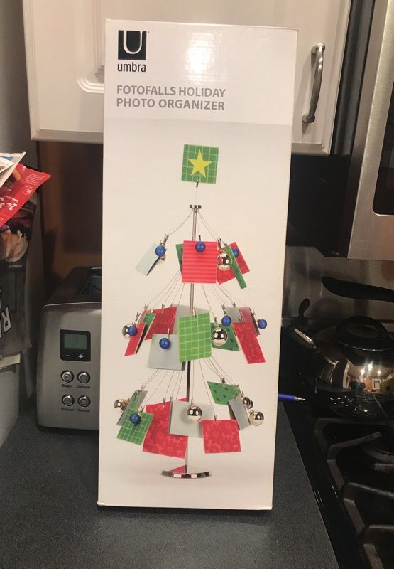 fantoom Zakenman Woning Umbra Fotofalls Holiday Photo Organizer for Sale in San Diego, CA - OfferUp