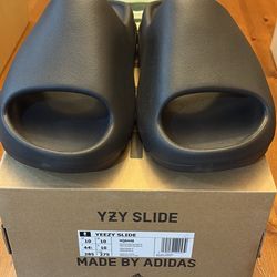 Yeezy Slide Onyx