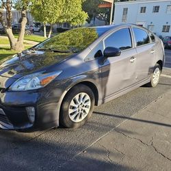 2013 Toyota Prius Plug-in Hybrid