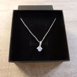 A Beautiful Necklace Would Make A Great Gift  .   Size  .18" .
