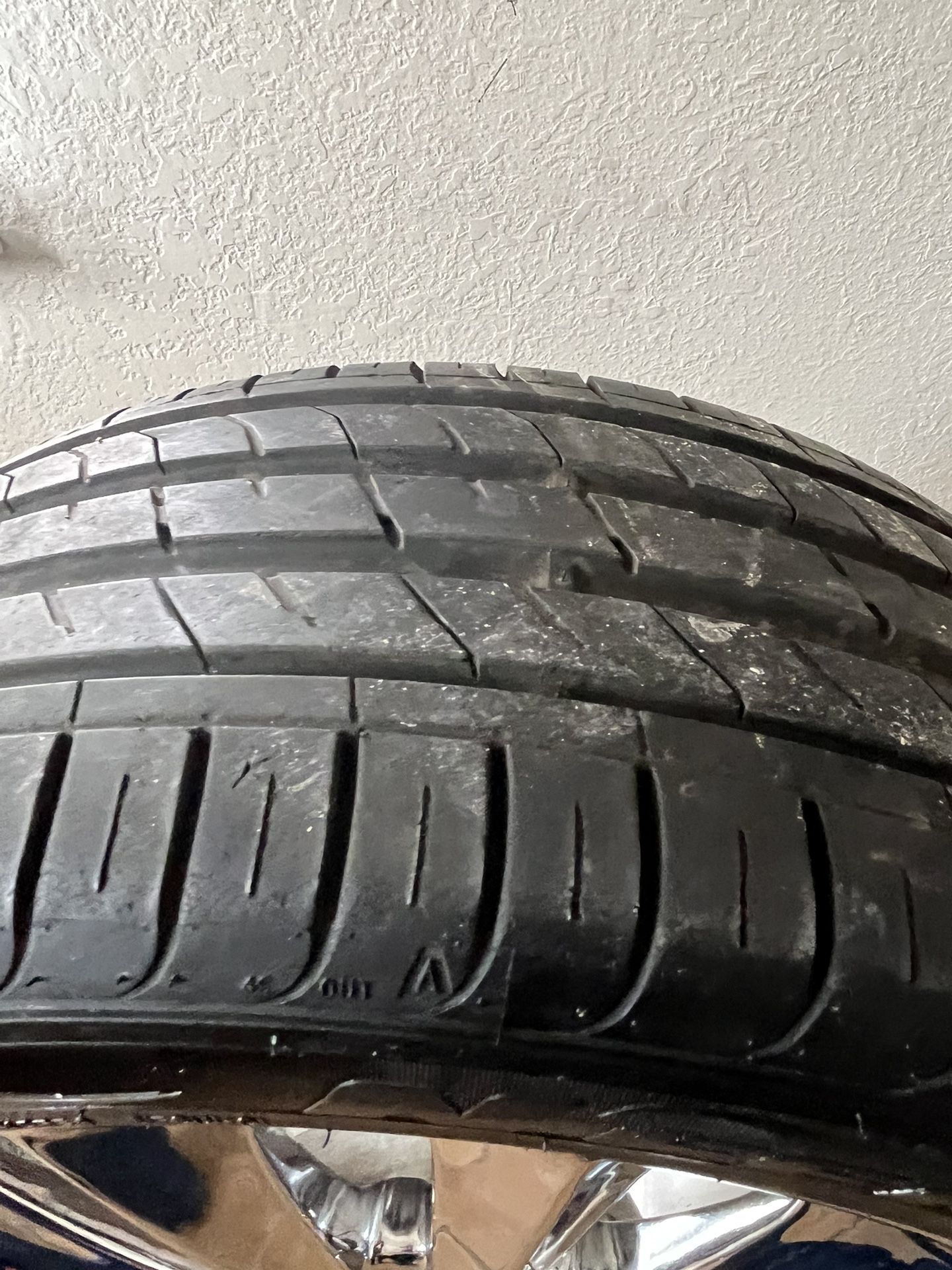 Chrome Wheels And Tires 17in SET OF FOUR For GM Cars. Fits Chevrolet