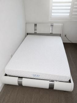 Queen size bed frame