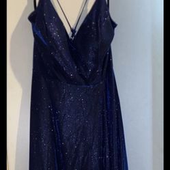 Windsor prom dress XL navy blue never worn nothings wrong with it