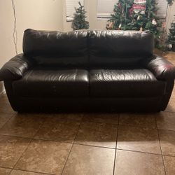 Loveseat 