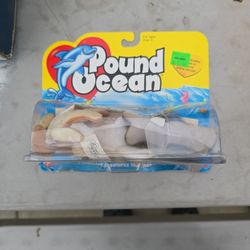 Pound Ocean Galoob Pound Ocean Dolphin Family plush toy set