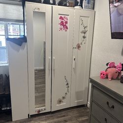 Stand Up Closet 