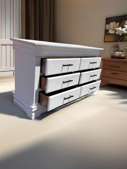 FREE DELIVERY 🚚 Modern White 6-Drawer Dresser