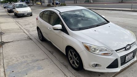 2013 Ford Focus SE Hatchback - Clean Title - Mechanic Special