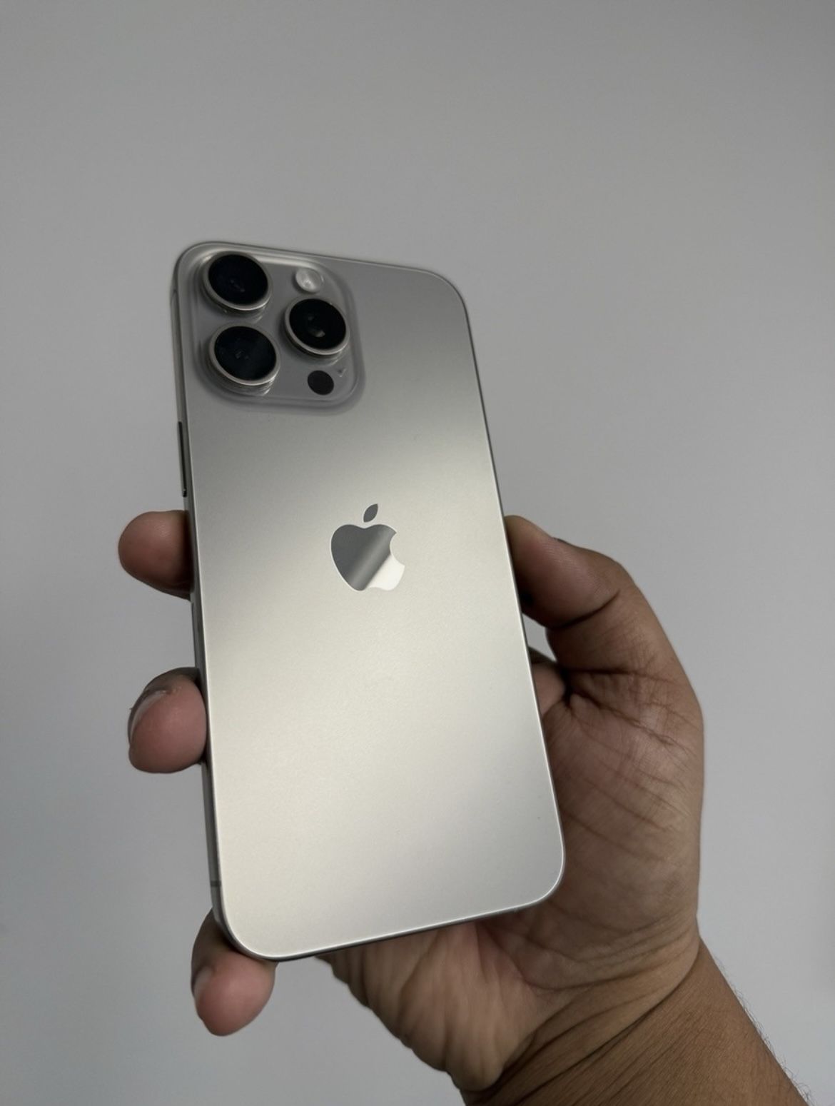 iPhone 15 Pro Max 256GB (Perfect Condition)