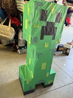 Minecraft creeper piñata
