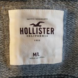 Hollister, 100% Lamb Wool, Tribal, Gray, 3/4 Length Sleeves