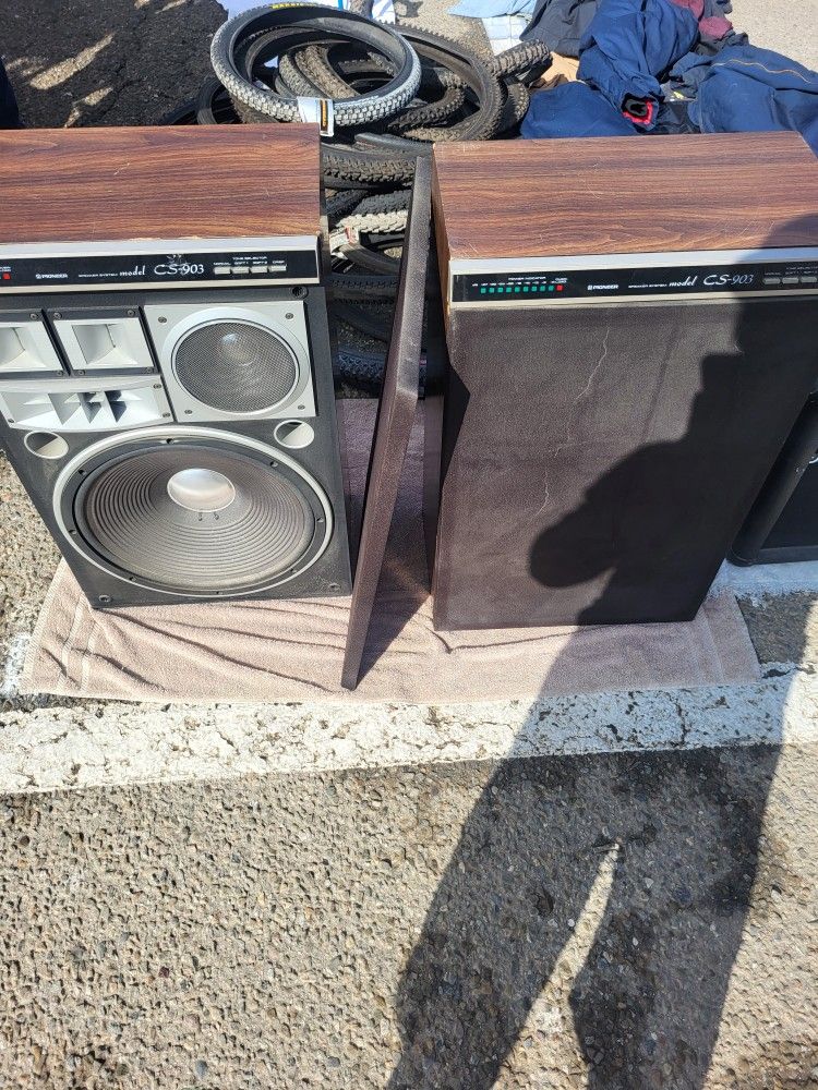 Old Pioneer Speakers