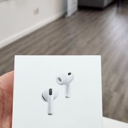 Apple Airpods 2nd Gen Brand New 🔥 