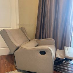 NURSERY GLIDER ROCKER