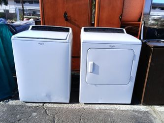 Whirlpool Washer and Dryer Set