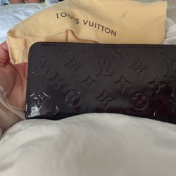 Louie Wallet