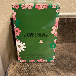 Marc Jacobs Daisy Wild Perfume fragrance