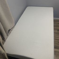 Brand New Memory Foam Beds-twins 