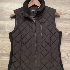 Women’s Designer Black Puffer Vest SIZE SMALL
