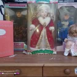 Collectible Porcelain Dolls 