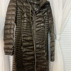 Calvin Klein Packable Light Weight Premium Down Puffer Coat