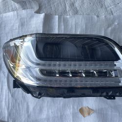 2018,2020 LINCOLN NAVIGATOR HEADLIGHT 