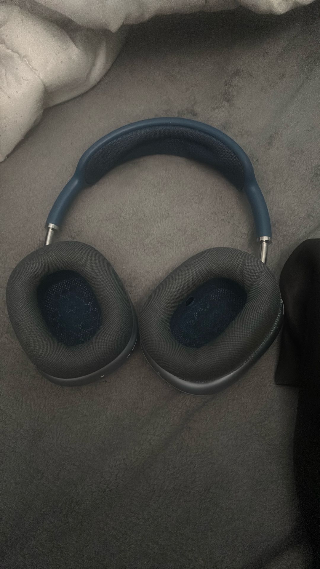 AirPod pro max