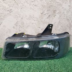 2003-2024 CHEVEROLET EXPRESS GMC SAVANNA VAN LEFT DRIVER HEADLIGHT OEM