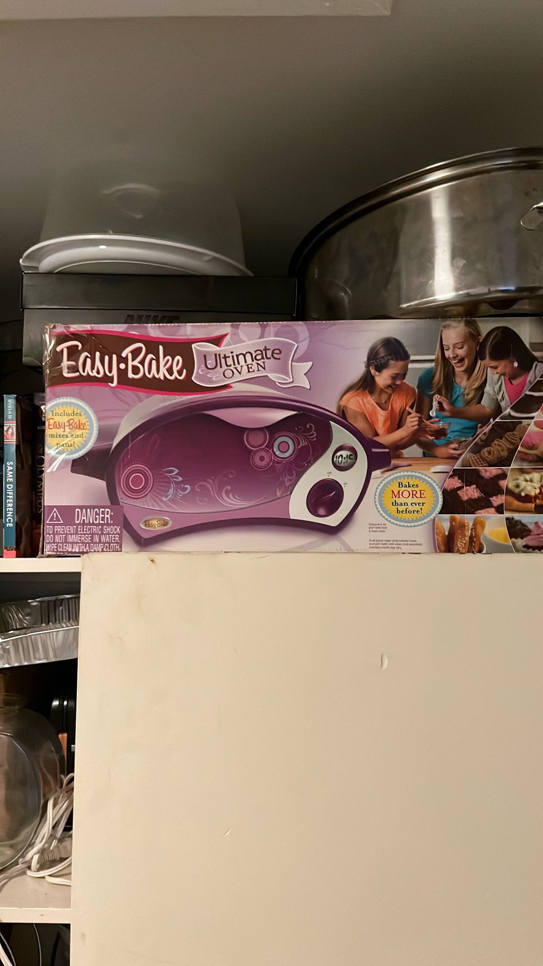 Easy Bake Oven 