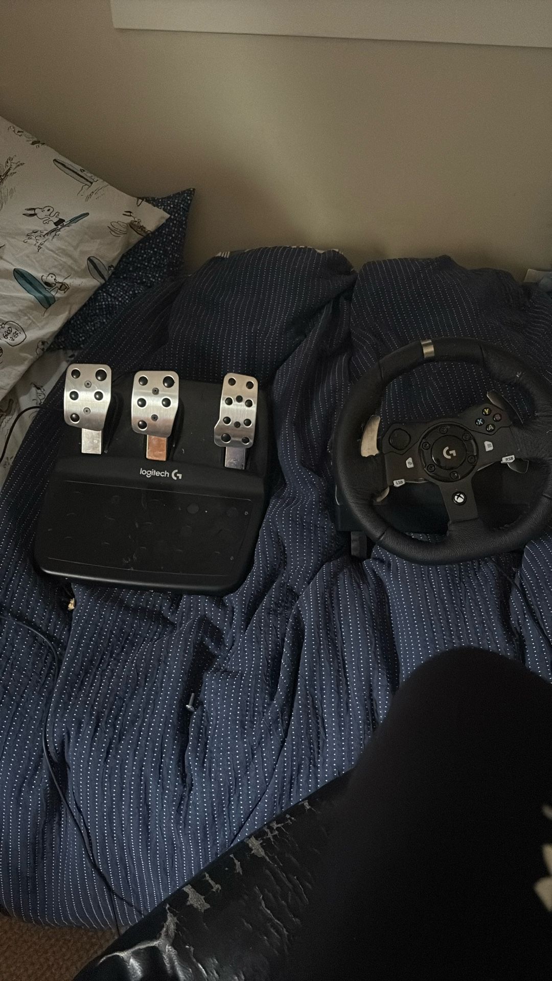 Logitech G920 Wheel And Pedals