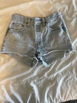 Levi 501 Shorts 27 Waist