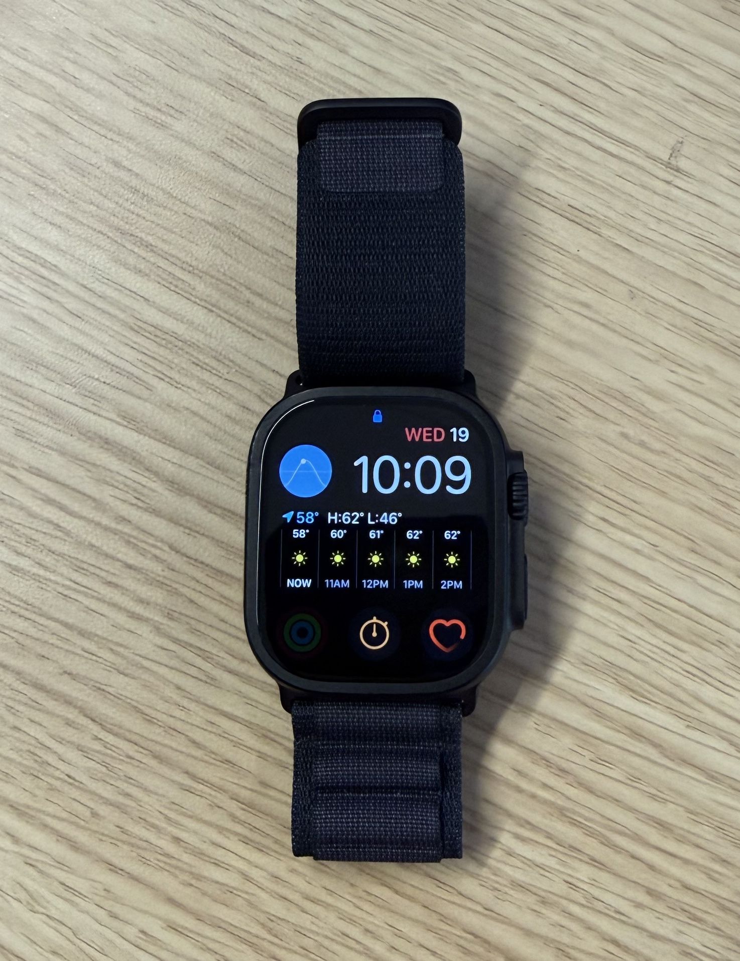 Apple Watch Ultra 3 (49mm) + 3 Bands – Excellent Condition