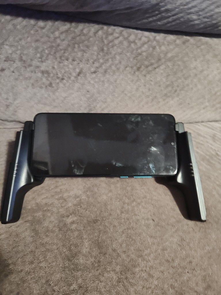 iphone/andriod Joycon connection bracket (PHONE NOT INCLUDED)