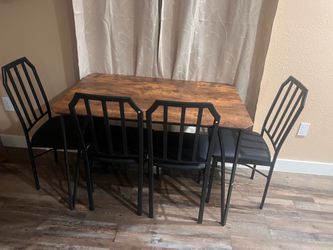 Dining table set
