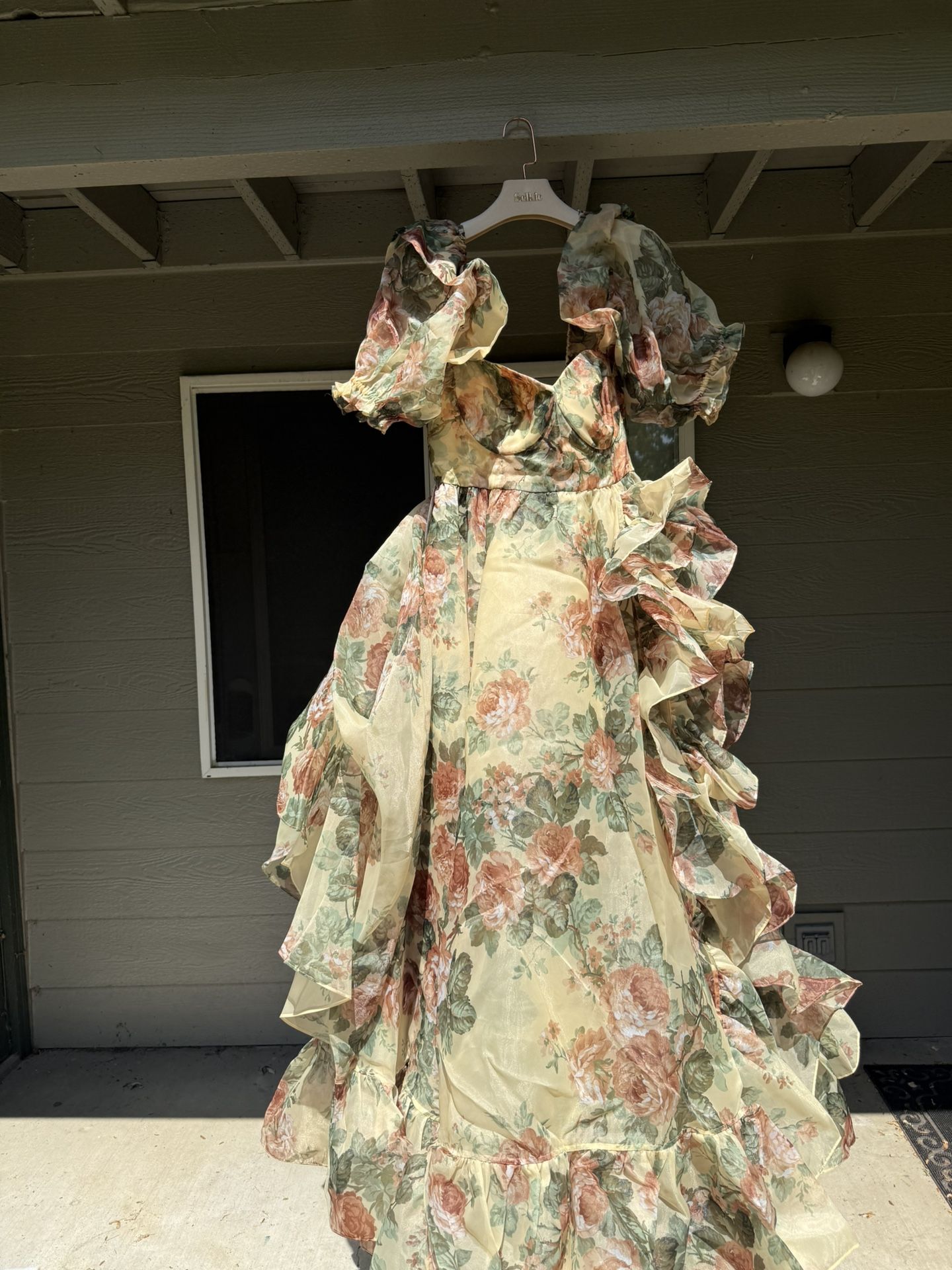 UNWORN The Butter Rose In Bloom Bridal Gown