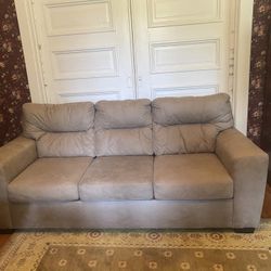 Couch. Like New