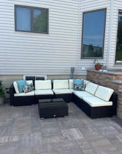 Outdoor Sectional Couch (7 piece set)