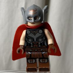 Lego Minifigure sh0815 Mighty Thor Jane Foster 2022 Love And Thunder (Rare Collectors Item!)