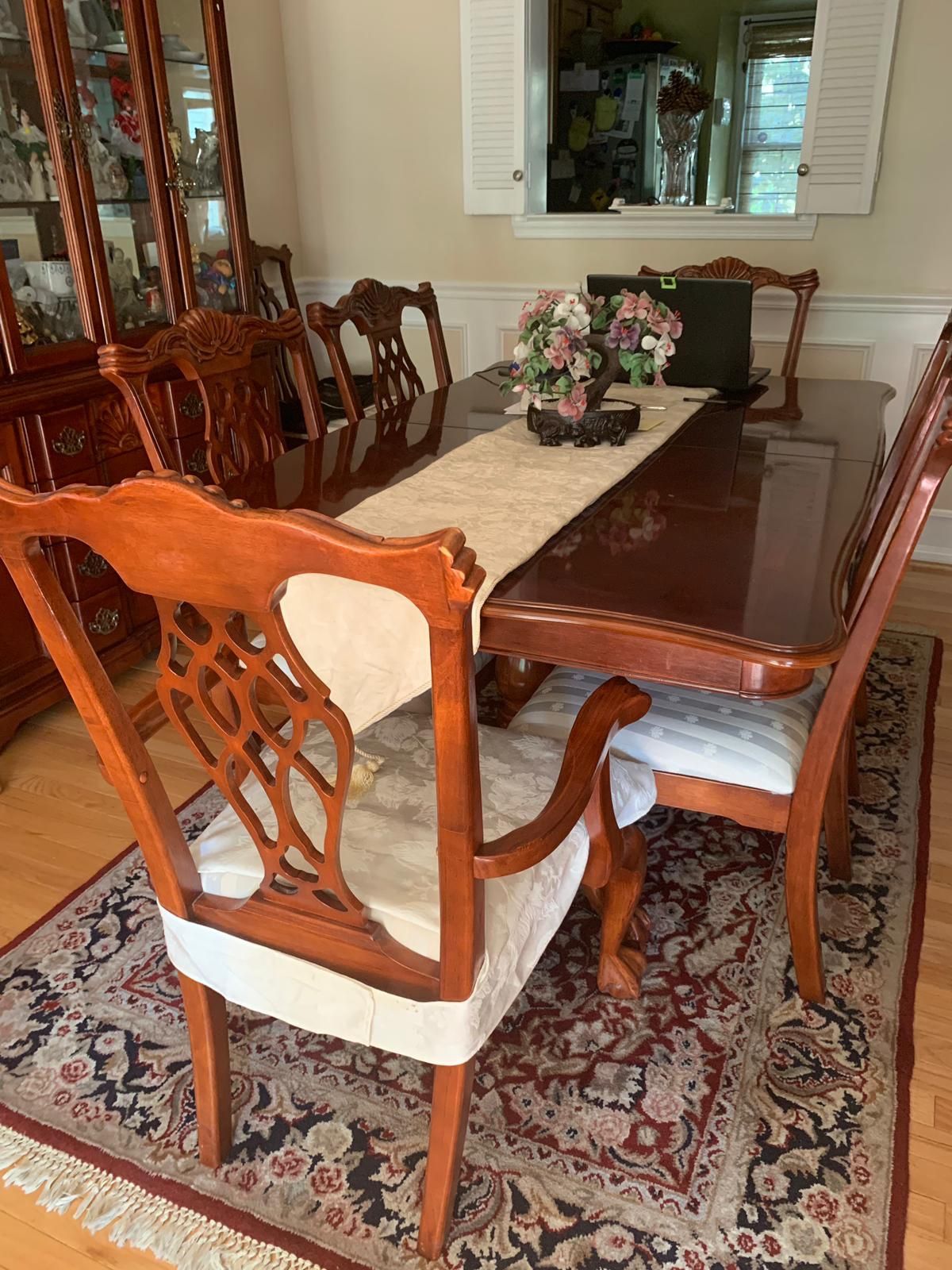 Dining room table