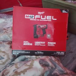Milwaukee M12 Fuel 18 Gauge Compact Brad Nailer