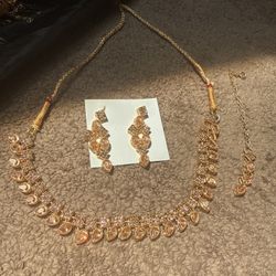 Necklace With Pendants Set