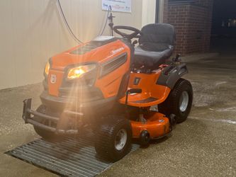 Husqvarna HD Riding Mower